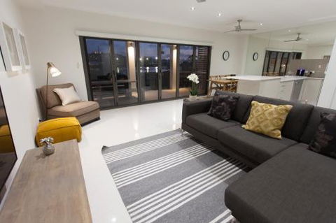 The Suite By The Cablepark - Accommodation QLD 3