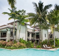 Sea Temple - 131 Luxury Swimout - Accommodation QLD
