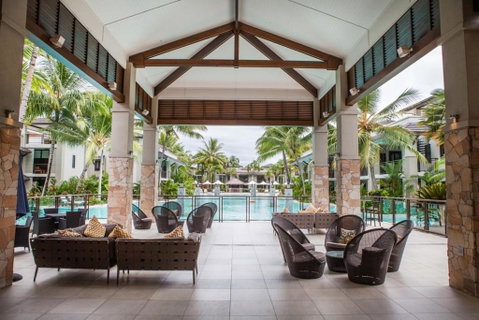 160 SEA TEMPLE SWIMOUT APT - Accommodation QLD 4