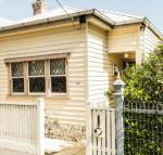 Simmers Serviced Apartments - Accommodation QLD