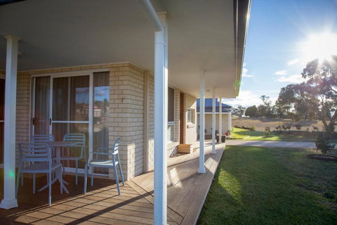 Gindanha - Accommodation QLD 2