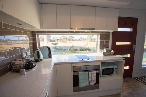 Gindanha - Accommodation QLD 6