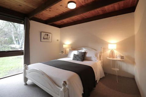 Farrington House On The Banks Of The Ovens River - Accommodation QLD 1