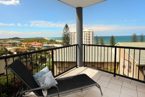 Unit 4 Beaumont Sur Mer 13 15 Pacific Terrace Coolum Beach 400 BOND LINEN SUPPLIED - Accommodation QLD 1