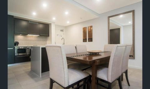 Sea Temple Luxury Penthouse & King Spa Studio Apartments - Accommodation QLD 6