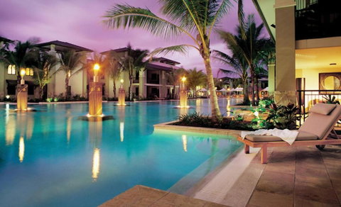 Sea Temple Luxury Penthouse & King Spa Studio Apartments - Accommodation QLD 2