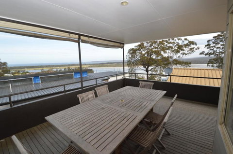 Lontano - Accommodation QLD 1