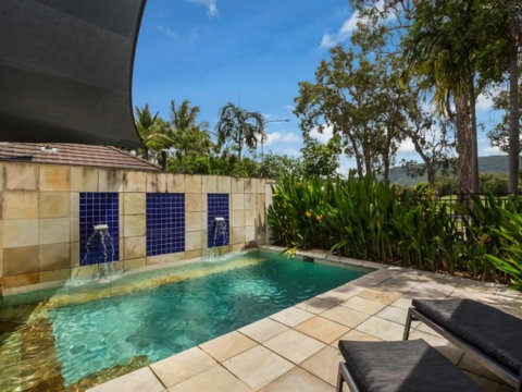 Solitudes At Sea Temple - Accommodation QLD 1