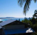LaMaison de Shines 13 Dulconghi Street - Accommodation QLD