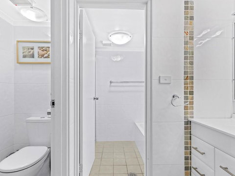 Gowrie Ave Bay Parklands Unit 38 2 Grevillia - Accommodation QLD 4