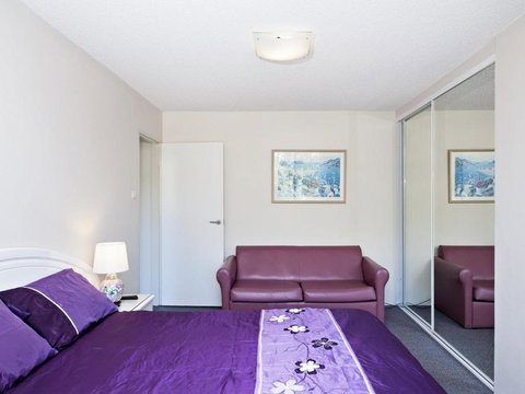 Weatherly Close Ocean Shores Unit 07 27 - Accommodation QLD 5