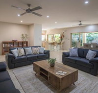 6 Beachside - Accommodation QLD