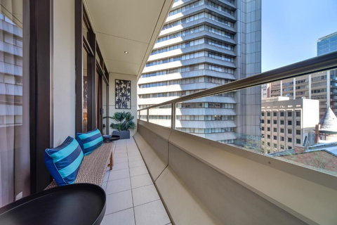 York Apartments On Grenfell - Accommodation QLD 5