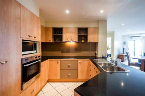 The Sands Unit 10 Penthouse - Accommodation QLD 2