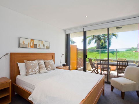 LORNE CHALET APARTMENT 10 Ask About Midweek Deals - Accommodation QLD 6