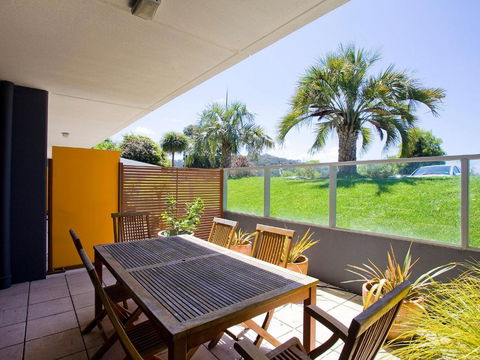 LORNE CHALET APARTMENT 10 Ask About Midweek Deals - Accommodation QLD 5