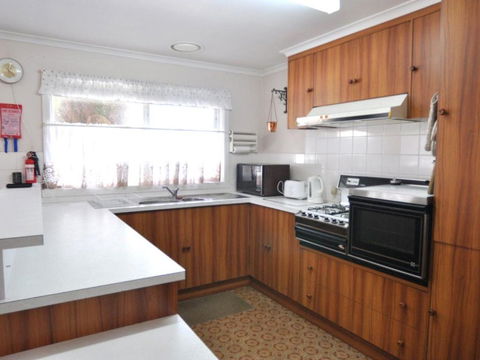 RETRO RETREAT INLET SIDE - Accommodation QLD 6