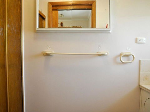 RETRO RETREAT INLET SIDE - Accommodation QLD 5