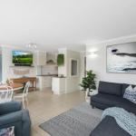 Renovated Moololaba Unit 100m To Beach - Accommodation QLD 0