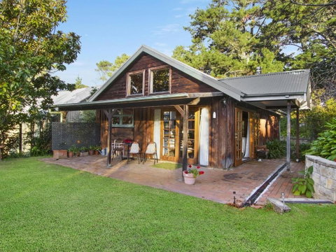 BROWNS COTTAGE - Accommodation QLD 1