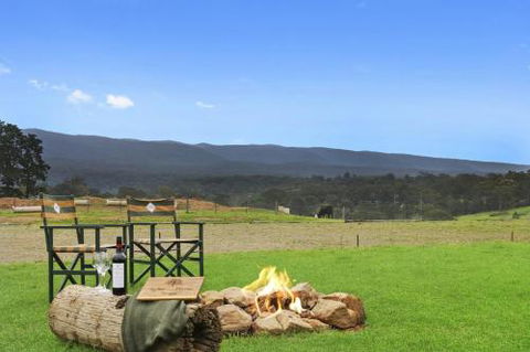 TINY HOME......BIG Views - Accommodation QLD 4