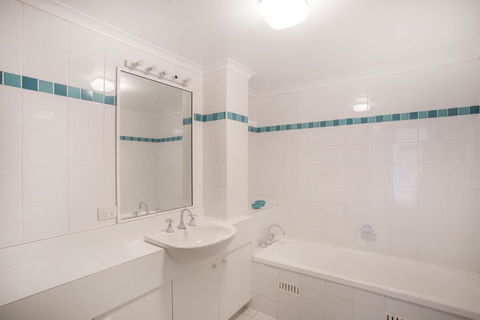 Fathoms 9 Mollymook - Accommodation QLD 6