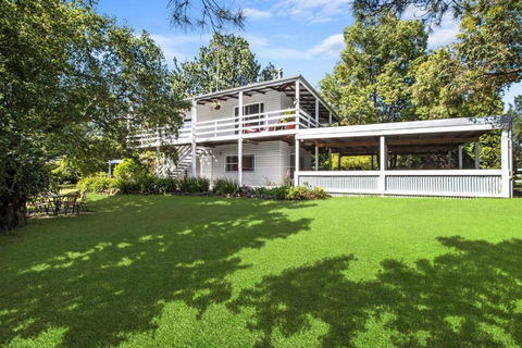 SUNNYDELL - Accommodation QLD 1