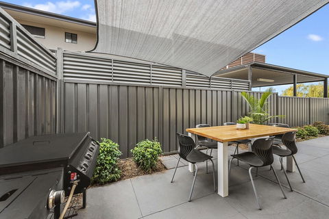 Lake Escape On Pool Avenue - Accommodation QLD 6