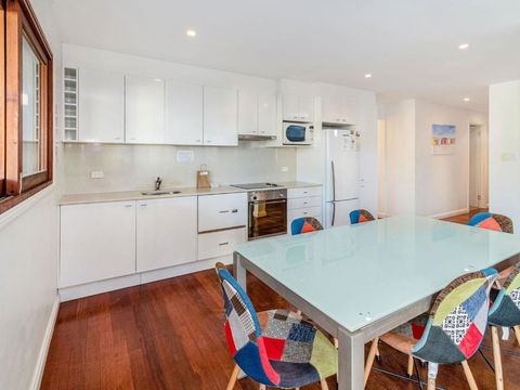 Seagrass 2 / 3 Great Holiday Destination - Accommodation QLD 2