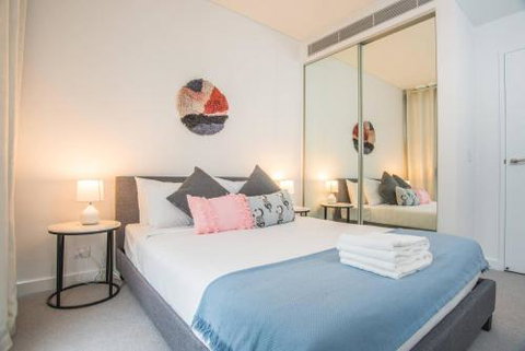 STUNNING Luxury 2beds2bathAPT AtCBD (Haymarket) - Accommodation QLD 6