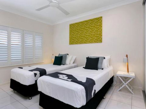 Sandcastles Palm Cove - Accommodation QLD 3