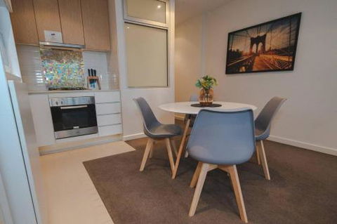 Infinity On Morphett In The Heart Of The Cbd Wifi Nespresso Netflix - Accommodation QLD 3