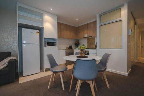 Infinity On Morphett In The Heart Of The Cbd Wifi Nespresso Netflix - Accommodation QLD 1
