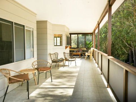 River Breeze 60 Wooli Street Yamba. Linen Unlimited Wi Fi Just Listed. - Accommodation QLD 5