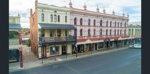 Grand & Central On George Unique Opulent - Accommodation QLD 2