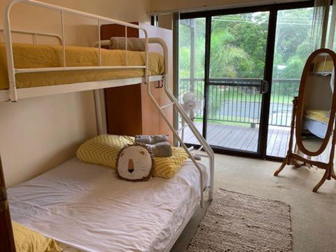 Lakehouse On Oxley - Accommodation QLD 6