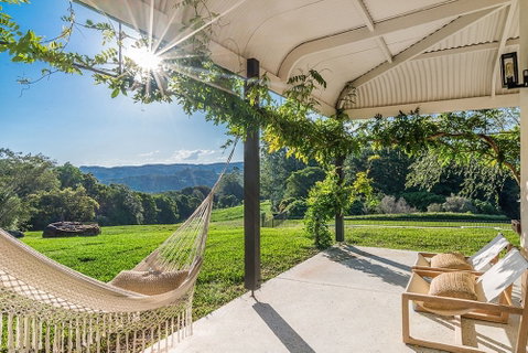 Your Luxury Escape - Fairway - Accommodation QLD 0