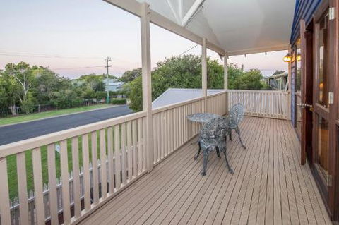 Ultramarine - Accommodation QLD 1