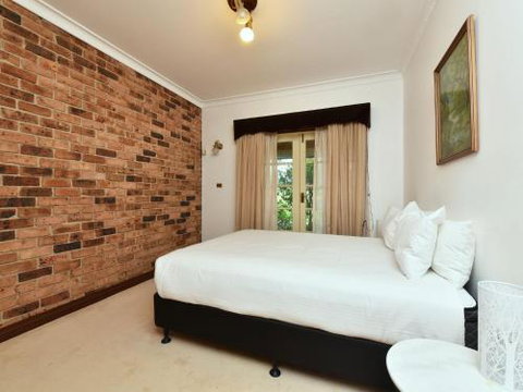 Wine Country Homestead Estate - Accommodation QLD 4
