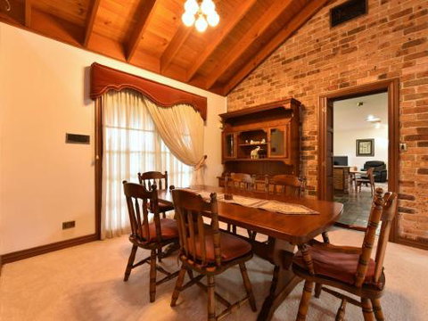 Wine Country Homestead Estate - Accommodation QLD 2