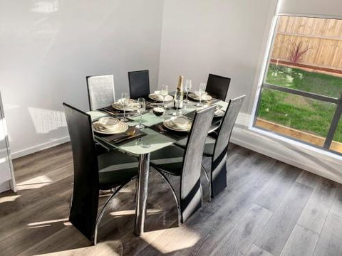 Brand New Home 10 Mins To Beach Torquay Geelong Deakin Hospitals - Accommodation QLD 4