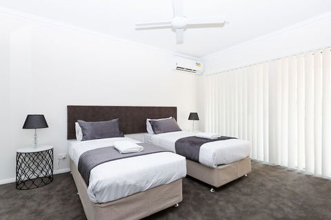 Wagga Apartments 4 - Accommodation QLD 3