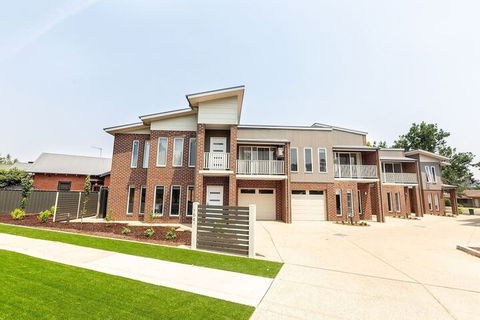 Wagga Apartments 4 - Accommodation QLD 5