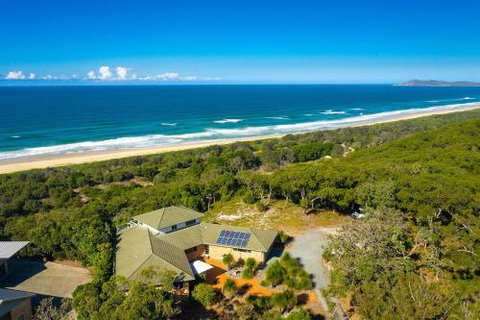 Seascape At 19 Pindari Privacy Space Views - Accommodation QLD 1