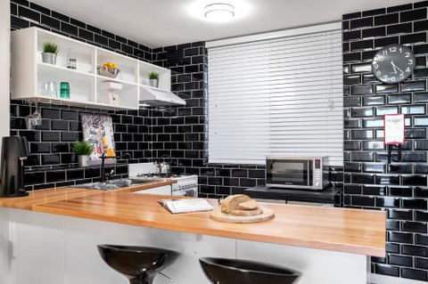 Soho Chic Apartment - Accommodation QLD 3