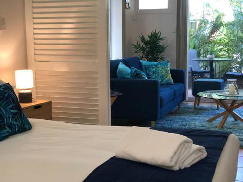 Crystal Palms - Accommodation QLD 1