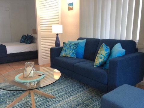 Crystal Palms - Accommodation QLD 3