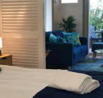 Crystal Palms - Accommodation QLD