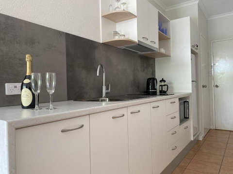 Palm Villas In Port #7 - Accommodation QLD 3