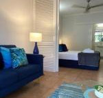Palm Villas in Port 7 - Accommodation QLD